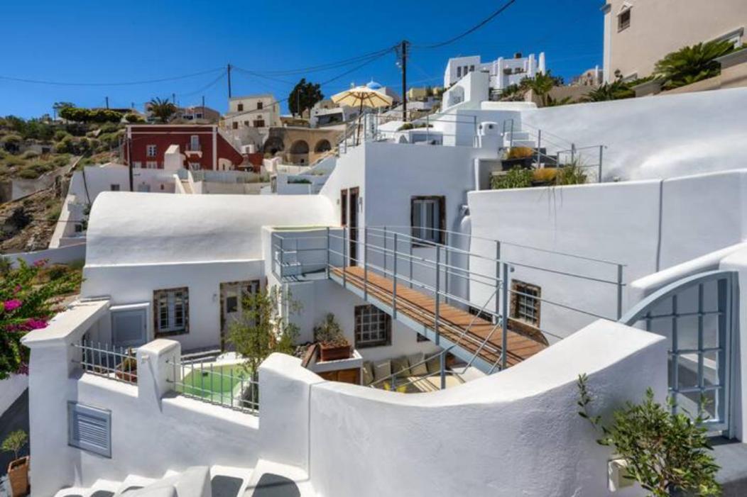 Petit Village Fira  Extérieur photo