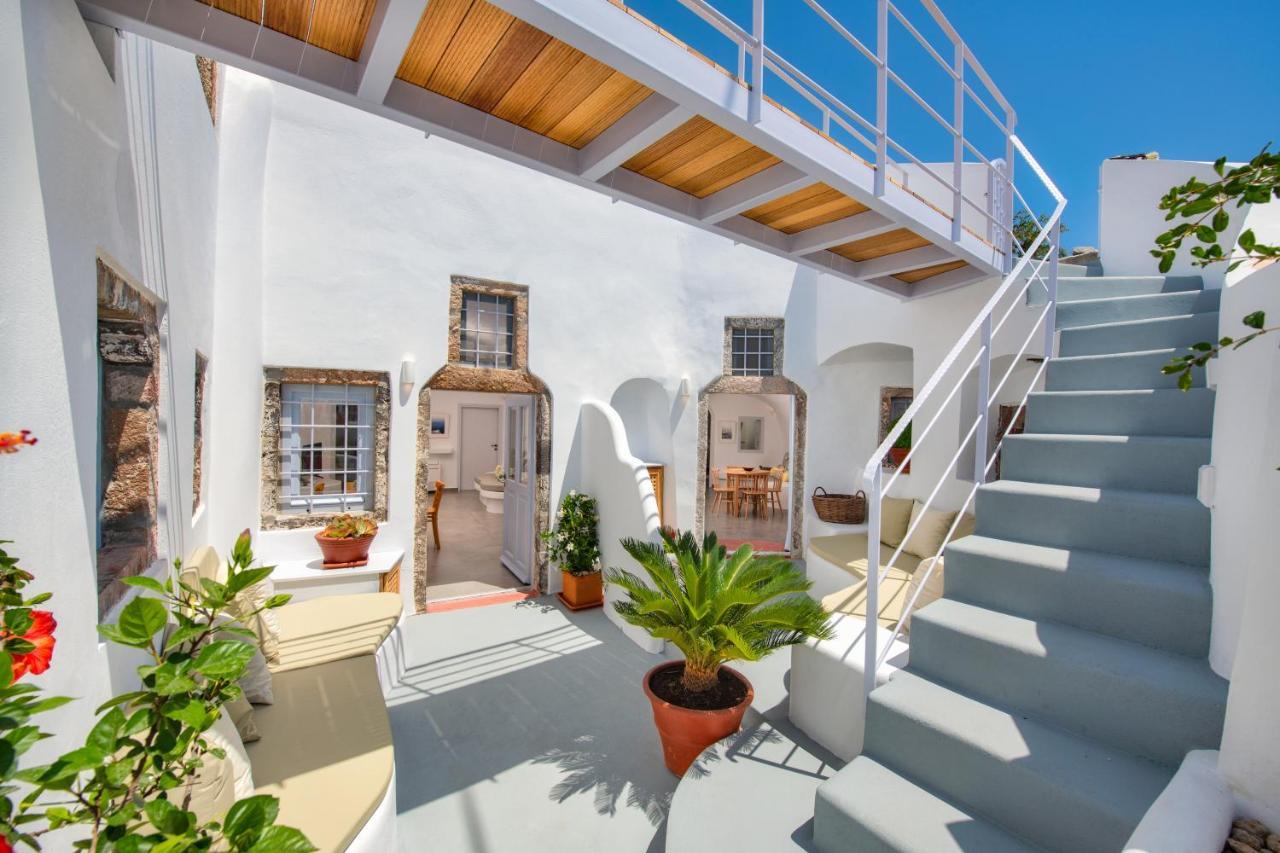 Petit Village Fira  Extérieur photo